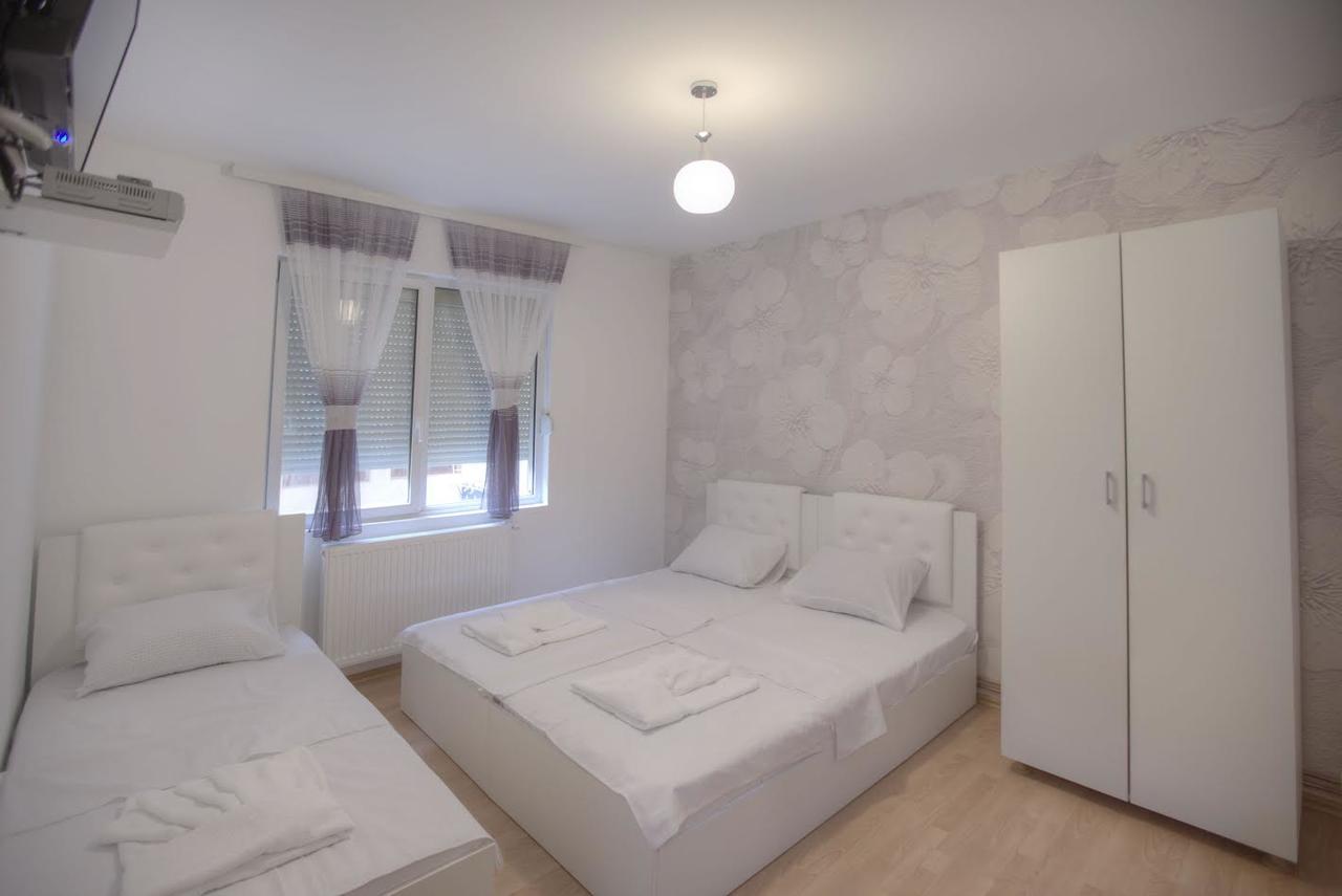 Guest House Prishtine מראה חיצוני תמונה
